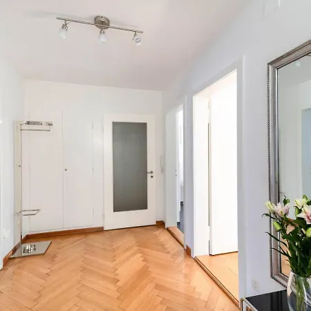 Bright 2 Bedroom Flat - Parkview 3